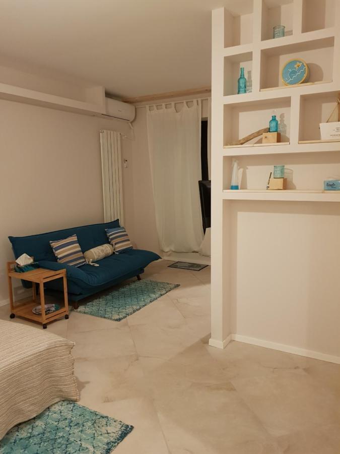 Marina Central Sunshine Studio Apartment Bucureşti Ngoại thất bức ảnh